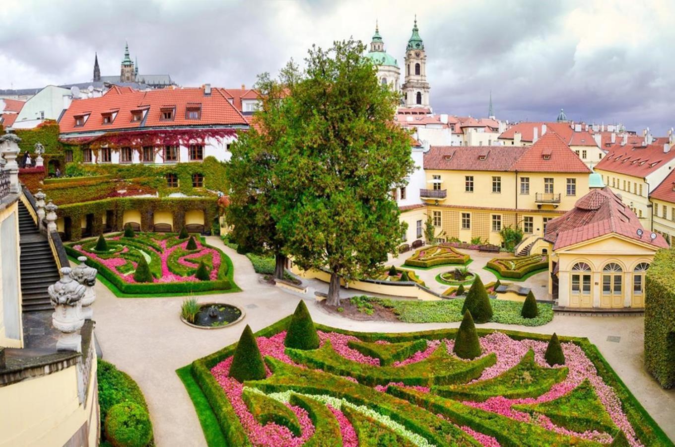 Apartments With Large Balcony, Parking Prag Exterior foto