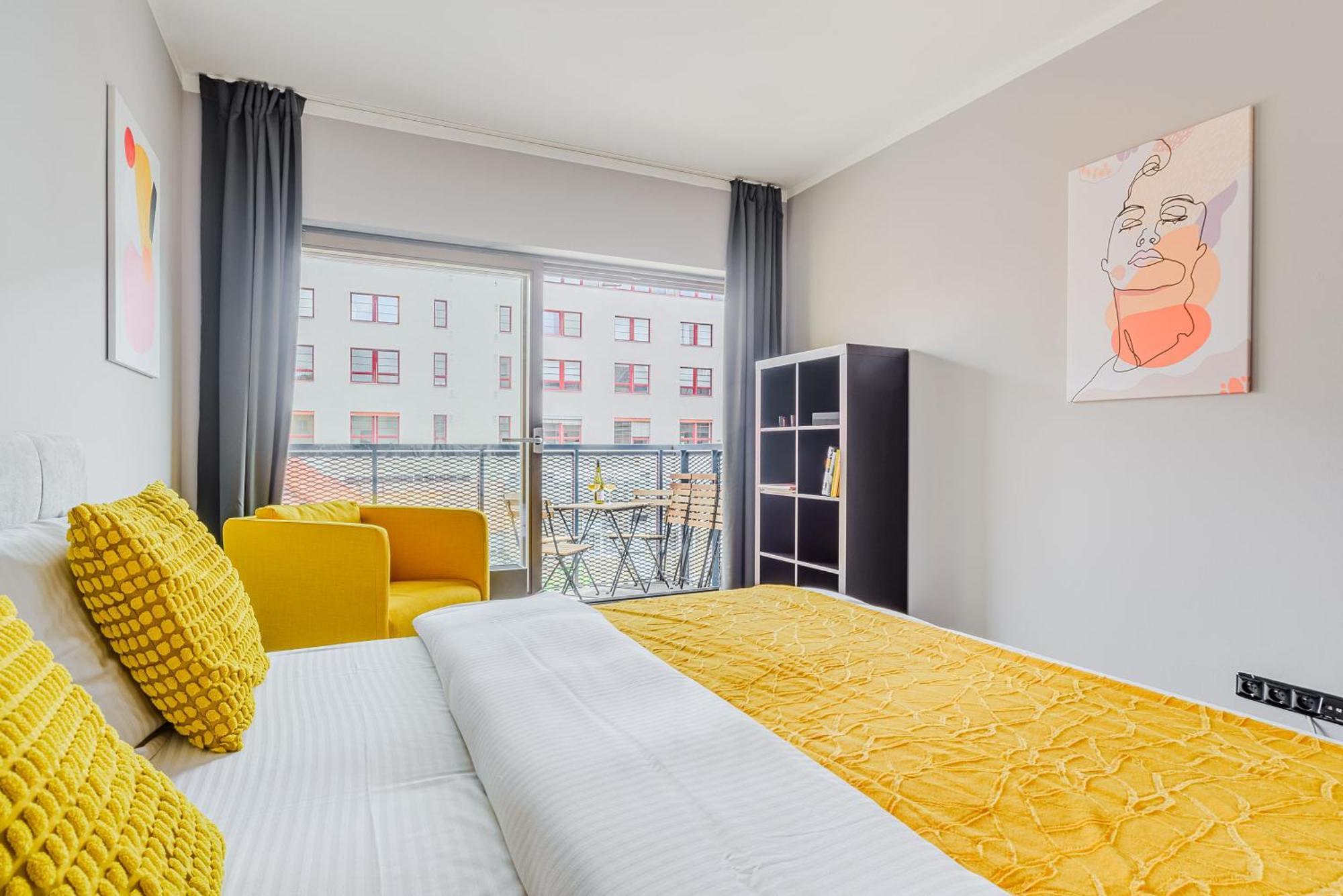 Apartments With Large Balcony, Parking Prag Exterior foto